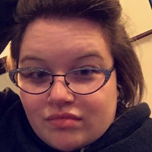 Meet your Posher, Claire